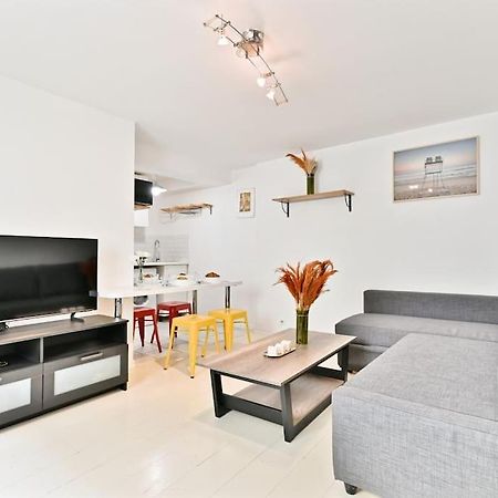Appartement Proche Canal Saint Martin Parigi Esterno foto
