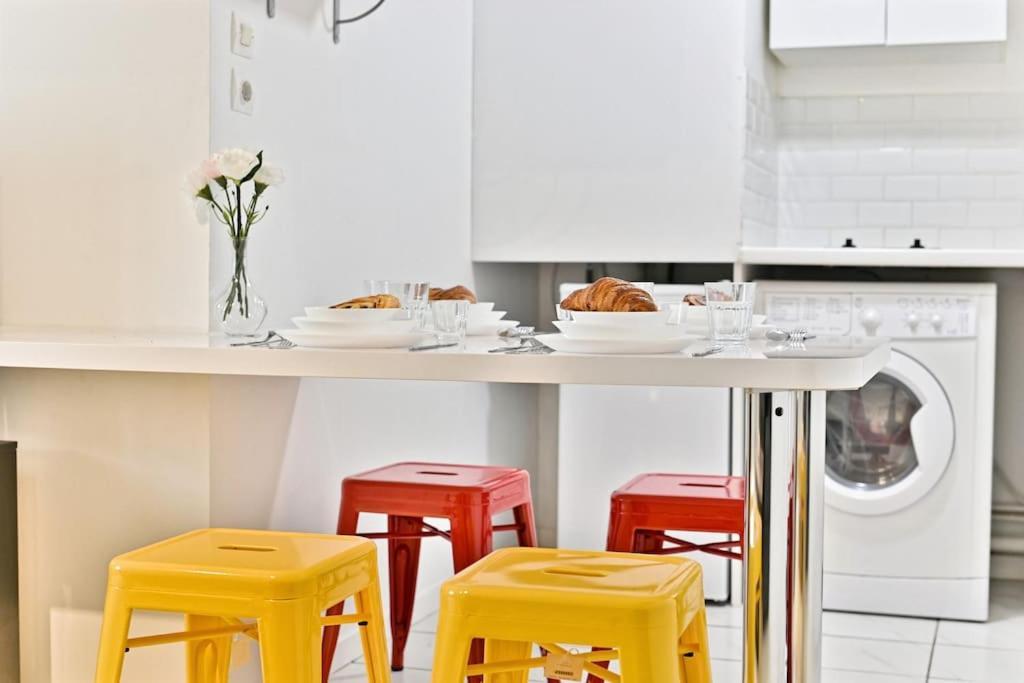 Appartement Proche Canal Saint Martin Parigi Esterno foto
